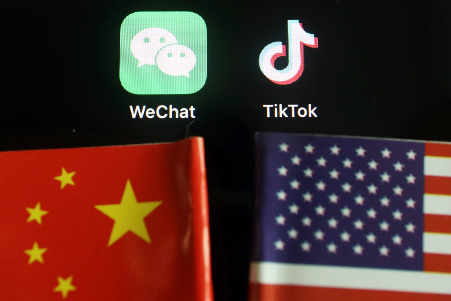 trump-orders-u-s-companies-to-stop-doing-business-with-tiktok
