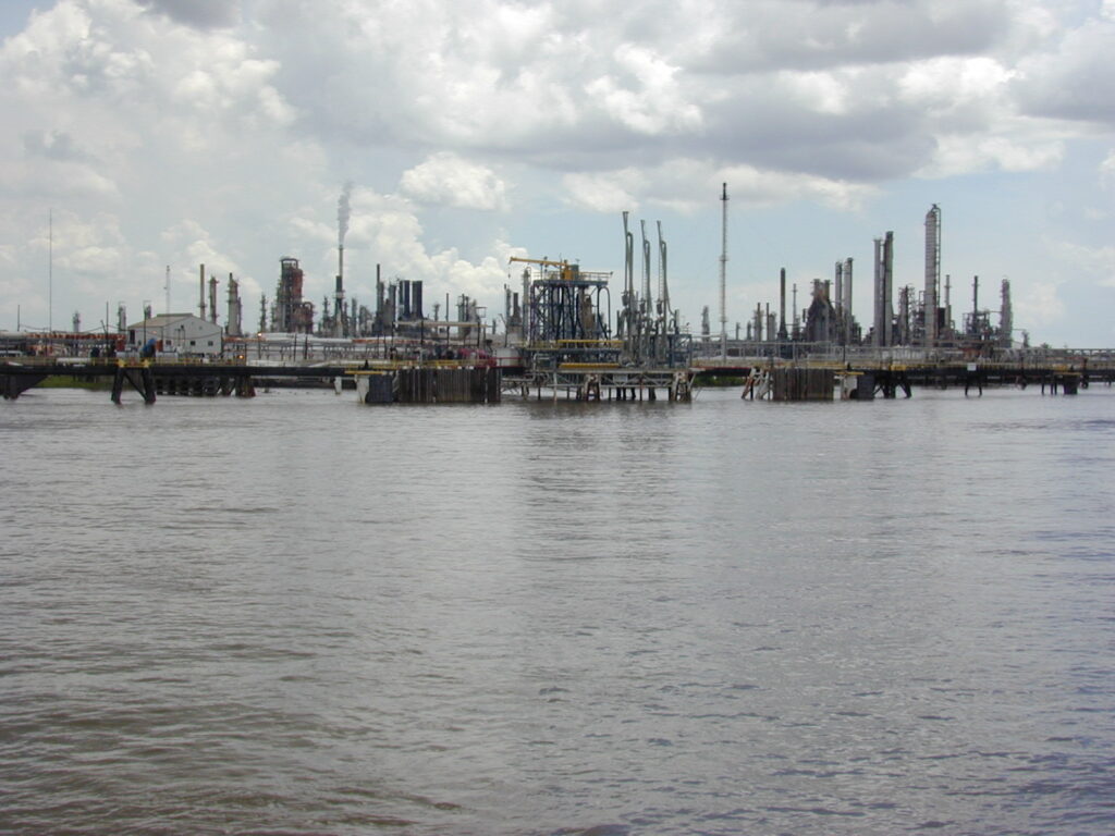 RefineryNearNewOrleans